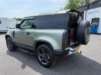 Land Rover Defender HARD TOP 23 PLATE 61000 MILES PLUS VAT SAT NAV REVERSE CAMERA