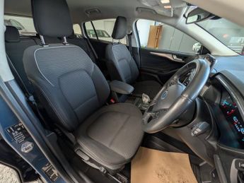 Ford Focus TITANIUM
