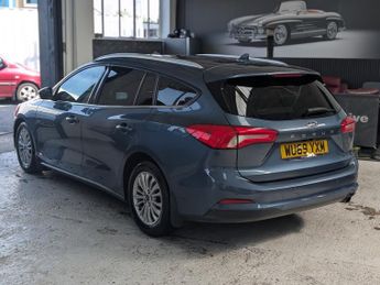 Ford Focus TITANIUM