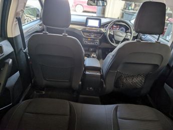 Ford Focus TITANIUM