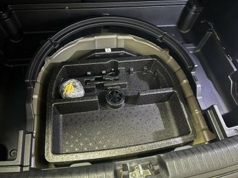 Kia Niro 4 PLUS