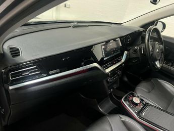 Kia Niro 4 PLUS