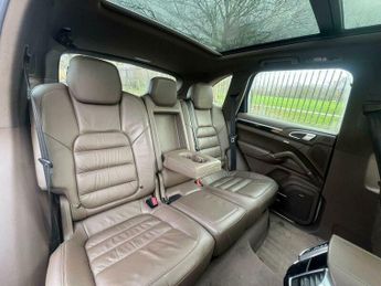 Porsche Cayenne 3.0h V6 S TiptronicS 4WD Euro 5 (s/s) 5dr