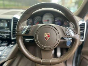 Porsche Cayenne 3.0h V6 S TiptronicS 4WD Euro 5 (s/s) 5dr