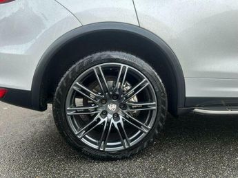 Porsche Cayenne 3.0h V6 S TiptronicS 4WD Euro 5 (s/s) 5dr