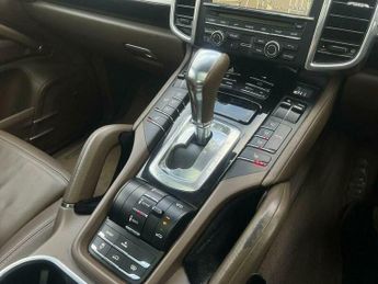 Porsche Cayenne 3.0h V6 S TiptronicS 4WD Euro 5 (s/s) 5dr
