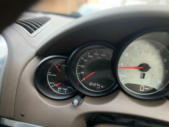 Porsche Cayenne 3.0h V6 S TiptronicS 4WD Euro 5 (s/s) 5dr