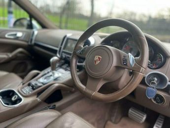 Porsche Cayenne 3.0h V6 S TiptronicS 4WD Euro 5 (s/s) 5dr