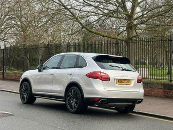 Porsche Cayenne 3.0h V6 S TiptronicS 4WD Euro 5 (s/s) 5dr