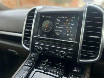 Porsche Cayenne 3.0h V6 S TiptronicS 4WD Euro 5 (s/s) 5dr