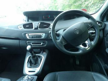 Renault Scenic 1.5 dCi Dynamique Nav Diesel 5 Door