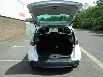 Renault Scenic 1.5 dCi Dynamique Nav Diesel 5 Door