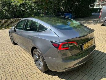 Tesla Model 3 Standard Range Plus Auto RWD 4dr
