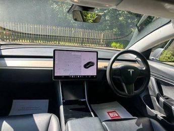 Tesla Model 3 Standard Range Plus Auto RWD 4dr