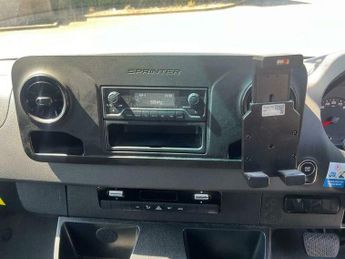 Mercedes-Benz E Class 55kWh Progressive Auto FWD L2 H2 5dr 20kW Charger