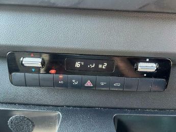Mercedes-Benz E Class 55kWh Progressive Auto FWD L2 H2 5dr 20kW Charger
