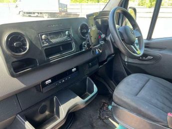 Mercedes-Benz E Class 55kWh Progressive Auto FWD L2 H2 5dr 20kW Charger
