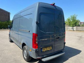 Mercedes-Benz E Class 55kWh Progressive Auto FWD L2 H2 5dr 20kW Charger