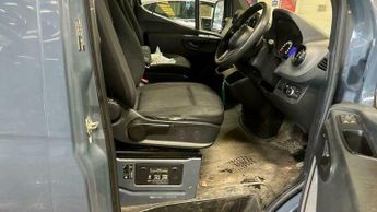 Mercedes-Benz E Class 55kWh Progressive Auto FWD L2 H2 5dr 20kW Charger