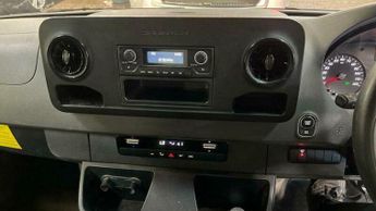 Mercedes-Benz E Class 55kWh Progressive Auto FWD L2 H2 5dr 20kW Charger