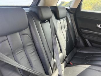 Land Rover Range Rover Evoque 2.2 SD4 Pure SUV 5dr Diesel Auto 4WD Euro 5 (s/s) (190 ps)