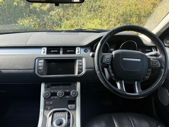 Land Rover Range Rover Evoque 2.2 SD4 Pure SUV 5dr Diesel Auto 4WD Euro 5 (s/s) (190 ps)