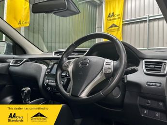 Nissan Qashqai 1.6 DIG-T N-Connecta SUV 5dr Petrol Manual 2WD Euro 6 (s/s) (163