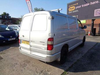 Toyota Hiace 2.5 280 D-4D RWD L1 H1 4dr