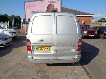Toyota Hiace 2.5 280 D-4D RWD L1 H1 4dr