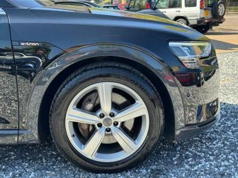 Audi E-TRON 50 Technik Auto quattro 5dr 71.2kWh