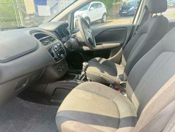 Fiat Punto 1.2 Pop + Euro 6 5dr
