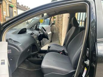 Toyota Yaris 1.33 Dual VVT-i TR Euro 4 (s/s) 5dr