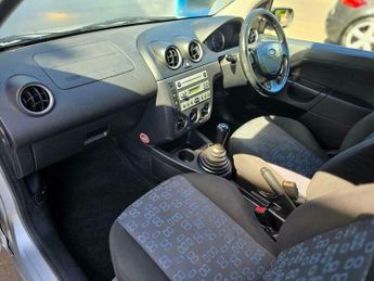 Ford Fiesta 1.25 LX 5dr