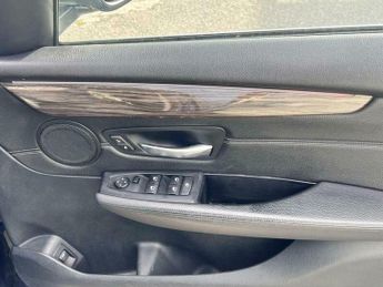BMW 2 SERIES 2.0 220d Luxury Auto xDrive Euro 6 (s/s) 5dr
