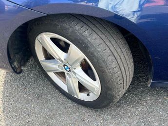 BMW 2 SERIES 2.0 220d Luxury Auto xDrive Euro 6 (s/s) 5dr
