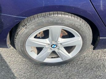 BMW 2 SERIES 2.0 220d Luxury Auto xDrive Euro 6 (s/s) 5dr