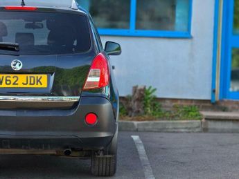 Vauxhall Antara 2.2 CDTi Exclusiv 4WD Euro 5 (s/s) 5dr