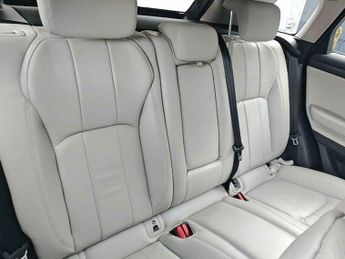 Land Rover Range Rover Evoque 2.0 TD4 SE Tech Auto 4WD Euro 6 (s/s) 5dr