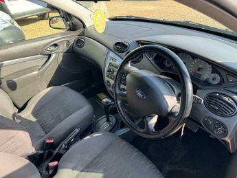Ford Focus 1.6i 16v Zetec 5dr