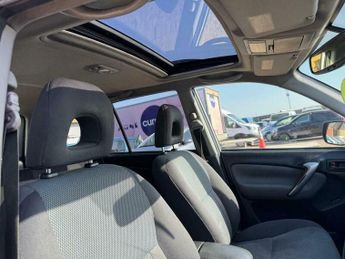 Toyota RAV4 2.0 VVT-i XT-R 4WD 5dr