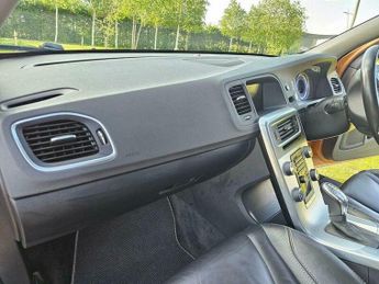 Volvo V60 2.0 D3 R-Design Lux Nav Geartronic Euro 5 (s/s) 5dr