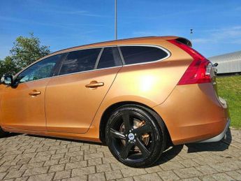 Volvo V60 2.0 D3 R-Design Lux Nav Geartronic Euro 5 (s/s) 5dr