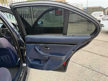BMW 5 SERIES 2.0 520i SE 4dr