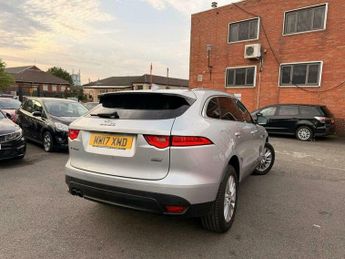 Jaguar F-Pace 2.0 D180 Portfolio Auto AWD Euro 6 (s/s) 5dr