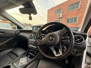 Mercedes-Benz A Class 2.1 A200d Sport 7G-DCT Euro 6 (s/s) 5dr