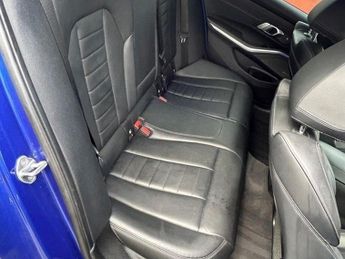 BMW 3 SERIES 330i M SPORT