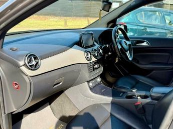 Mercedes-Benz B Class 1.8 B200 CDI BlueEfficiency Sport 7G-DCT Euro 5 (s/s) 5dr
