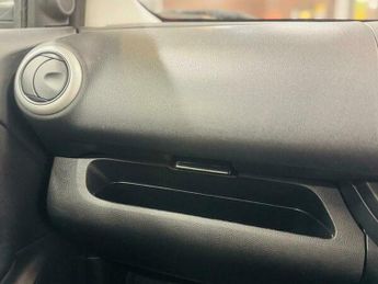 Nissan Note 1.6 16V n-tec Auto Euro 5 5dr