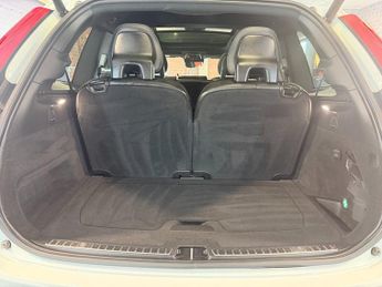 Volvo XC90 2.0 B5 MHEV R-Design Auto 4WD Euro 6 (s/s)