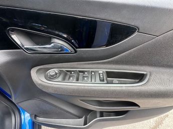 Vauxhall Mokka DESIGN NAV